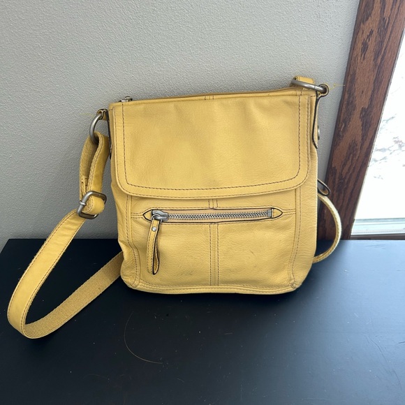 Fossil Yellow Hanover Pebbled Leather Crossbody Bag - Picture 10 of 15
